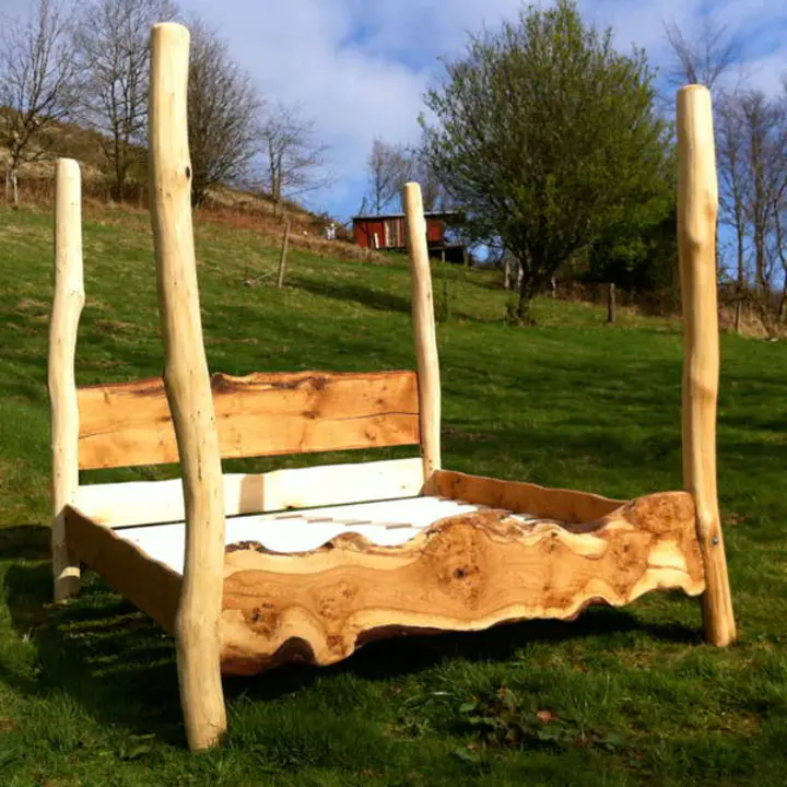 【Furniture】Rustic Oak Four Poster Tree Bed (comes with full size mattress)