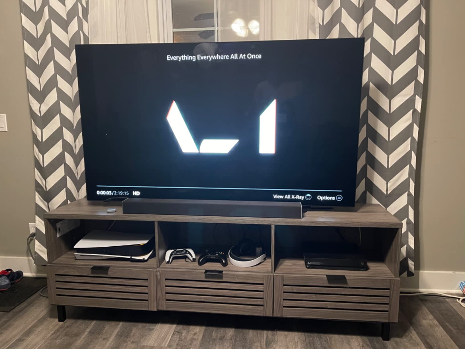 【Furniture】Modern Slatted Wood TV Stand for TV's up to 80